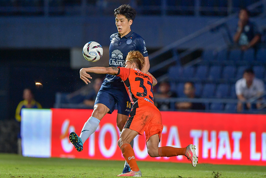 Qizlarning sexy gozal oyoqlari